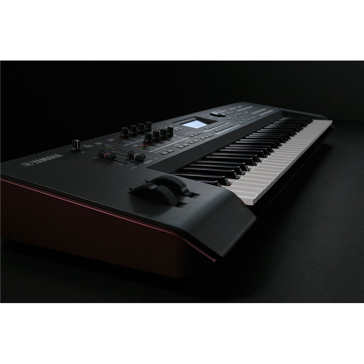 MOXF6 5